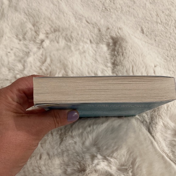 📚 COLLEEN HOOVER book. - Picture 6 of 9